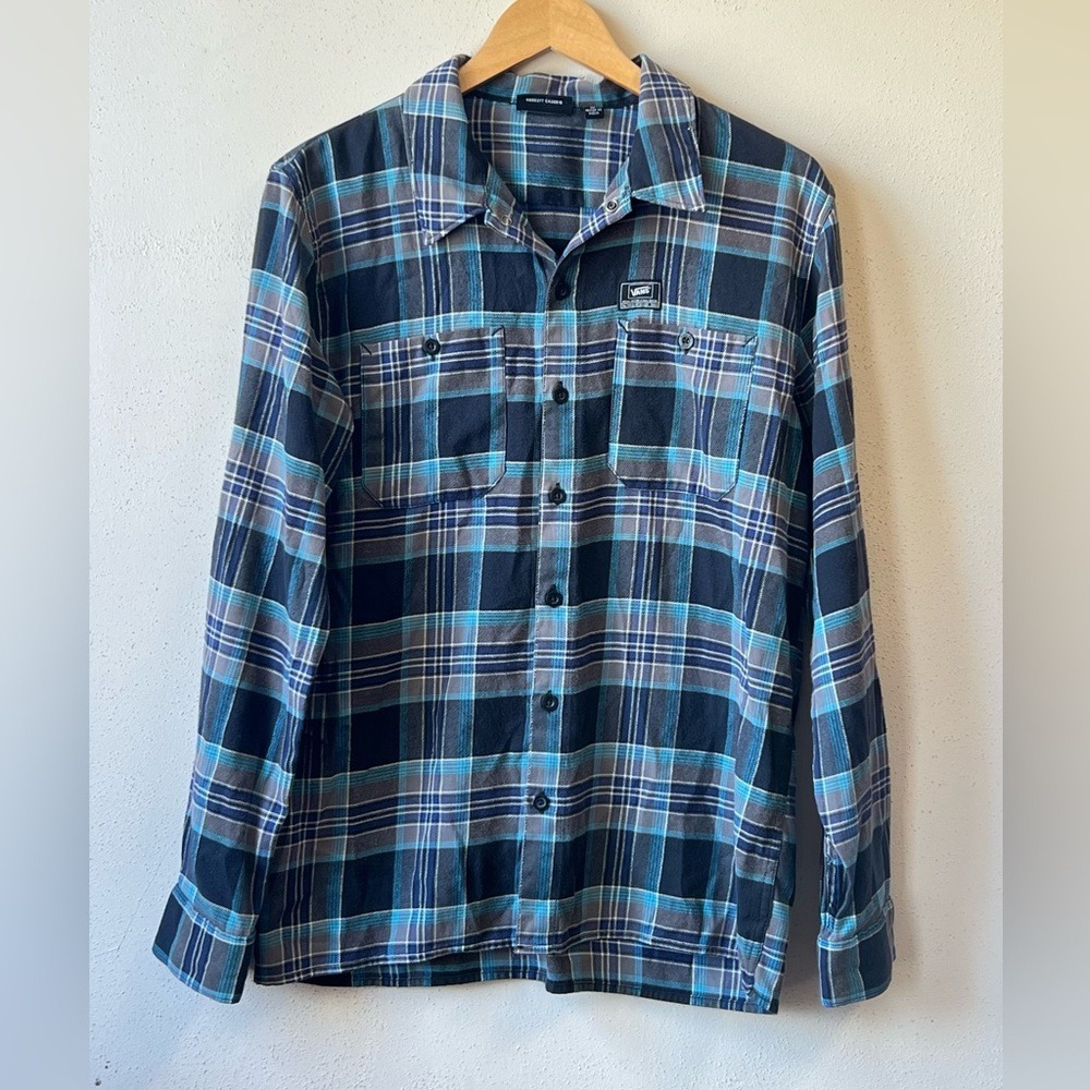 Vans Button Down Size M Skater Casual EUC Fall Spring